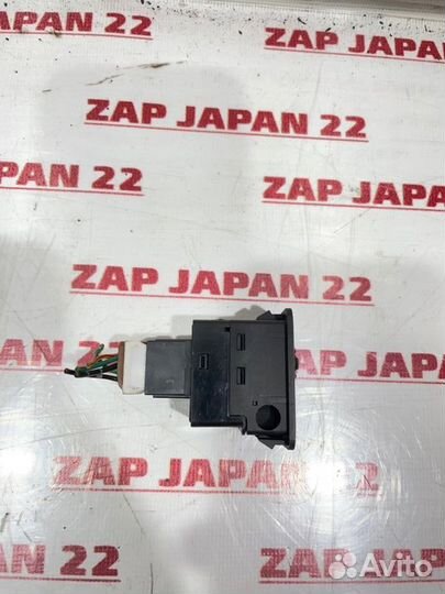 Кнопка корректора фар Mitsubishi L200 K74T 4D56