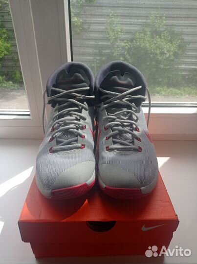 Кроссовки nike