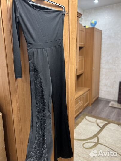 Комбинезон женский