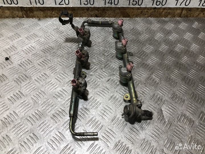 Рейка топливная рампа Nissan Maxima a32