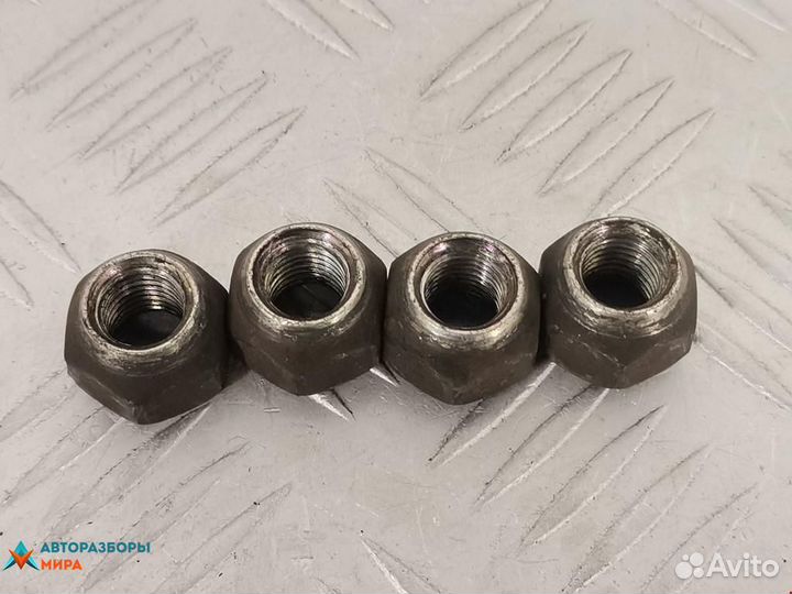 Болт колесный Toyota Yaris XP9 2008 9094201007