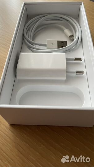 iPhone 6S, 64 ГБ
