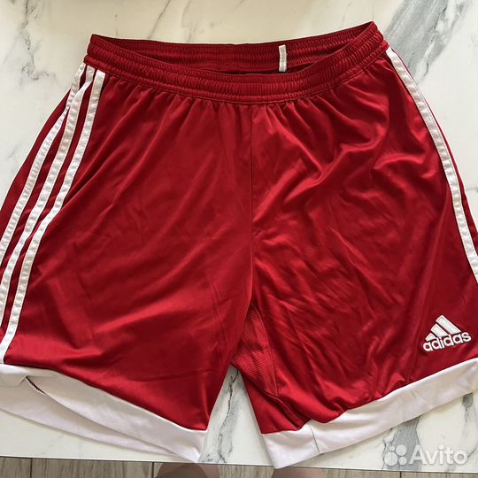 Футбольные шорты adidas
