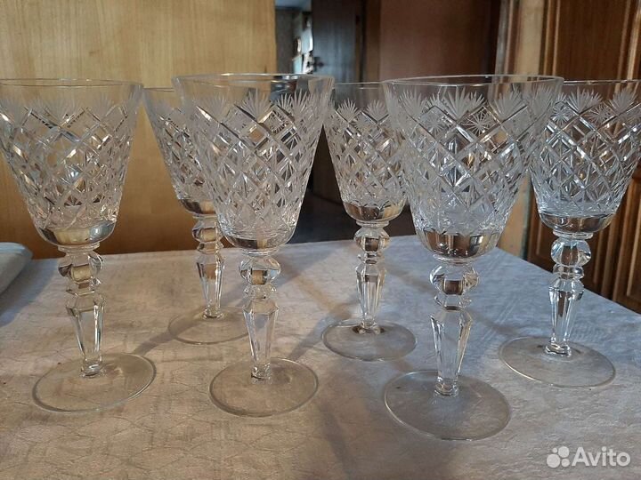 Большие хрустальные фужеры, 