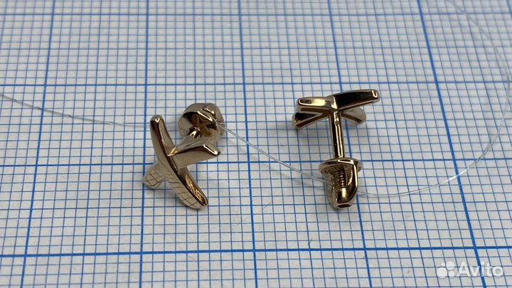 Золотые серьги пусеты