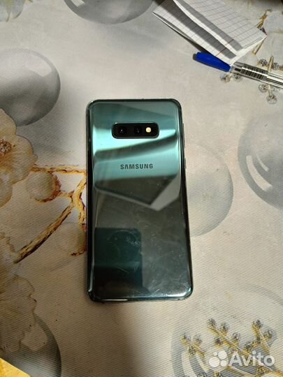 Samsung Galaxy S10e, 6/128 ГБ