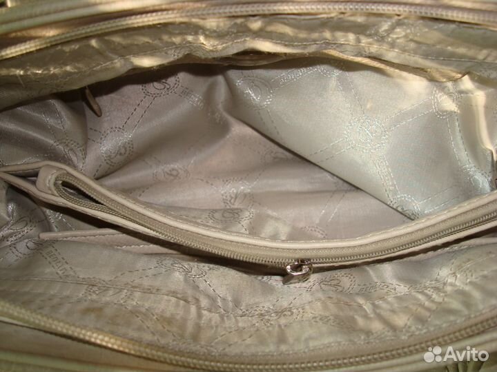 Белая (бежевая) сумка