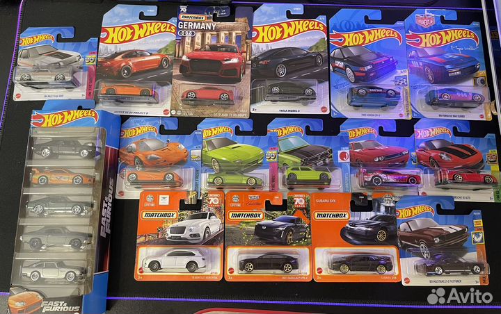 Hot wheels машинки