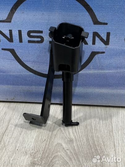 Форсунка омывателя Nissan teana J33 Лев