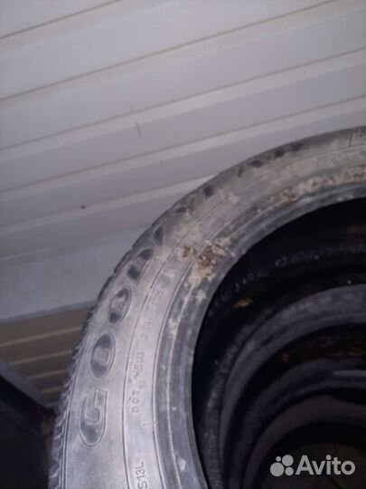 Goodyear UltraGrip 500 255/55 R18