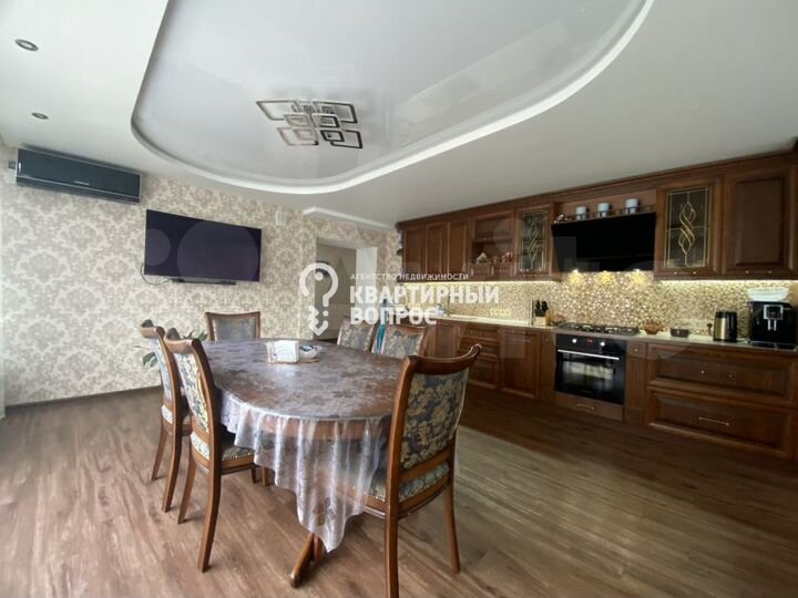 4-к. квартира, 176 м², 7/7 эт.