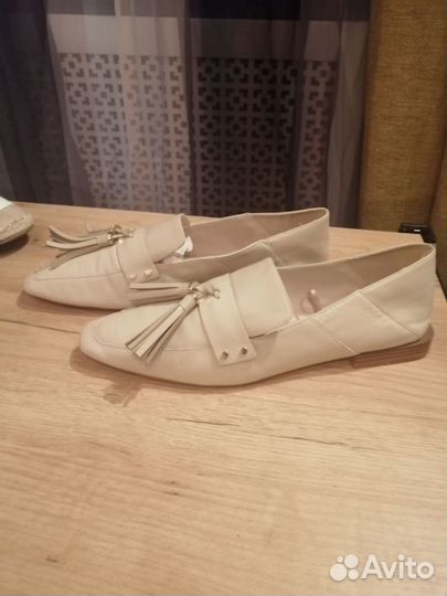 Лоферы Zara нат кожа р-41,5-42