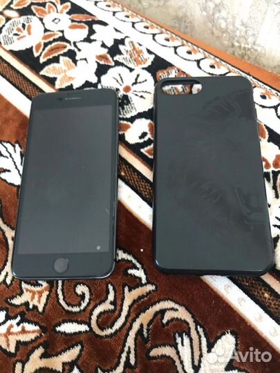 iPhone 8 Plus, 64 ГБ