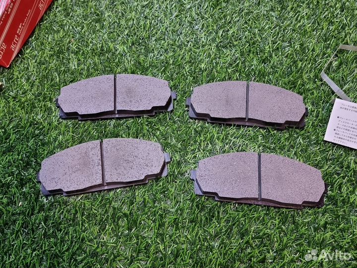 Колодки перед Toyota Hiace Toyoace Hilux 1982-1995