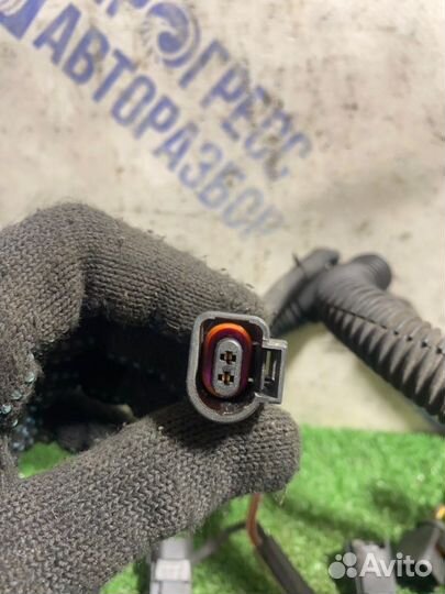 Проводка двс Skoda Fabia хэтчбек 1.6 CFN 2012