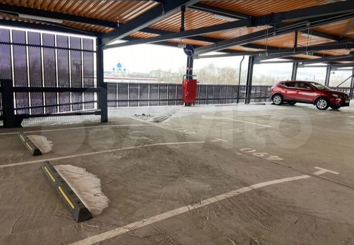 Машиноместо, 13 м²