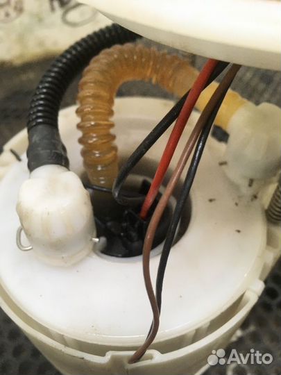 Топливный насос Hyundai Solaris хэтчбек G4FA 2011