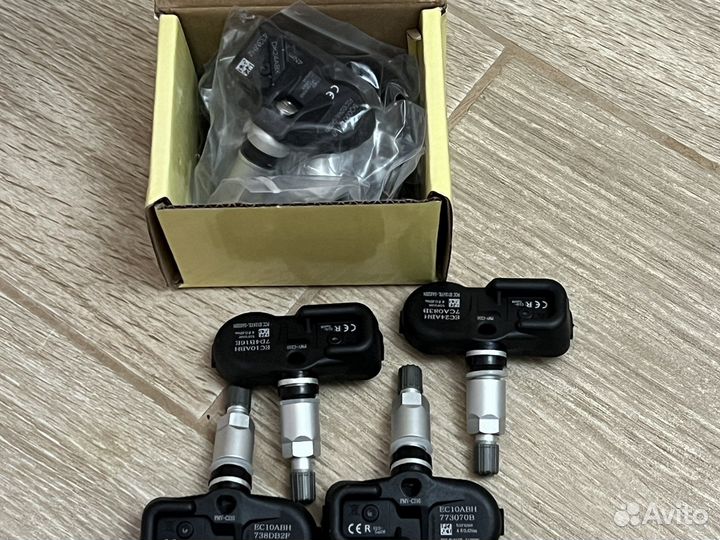 Датчик давления в шинах toyota Land Cruiser 200