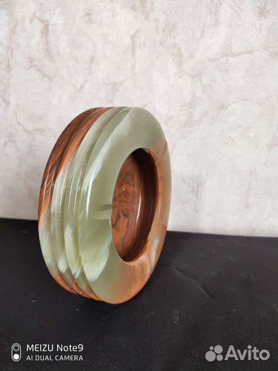 Пепельница из натурального камня оникс