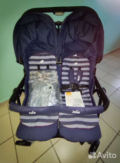 Коляска для двойни joie