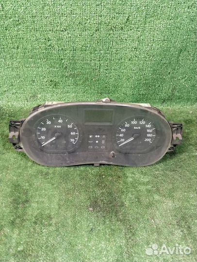 Панель приборов Renault Logan 1