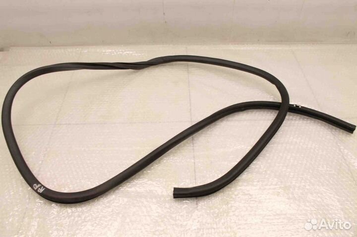 Уплотнитель двери на кузов задний правый Lex