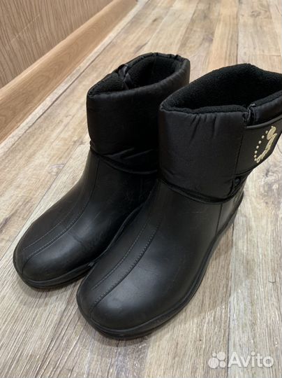 Прорезиненные сапоги, теплые