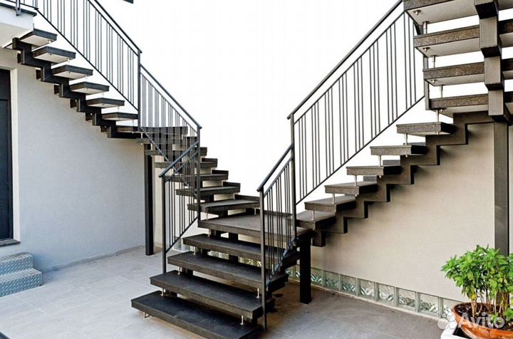 Металлическая лестница дизайн 5477