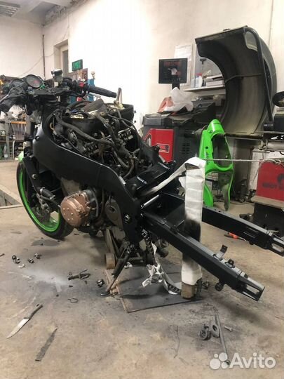 Kawasaki ZX-9R