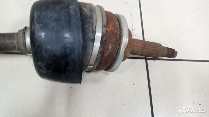 Полуось (привод) передняя правая Chevrolet Niva