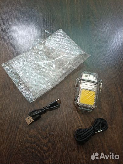 Плазменная зажигалка с фонарем и аккумулятором