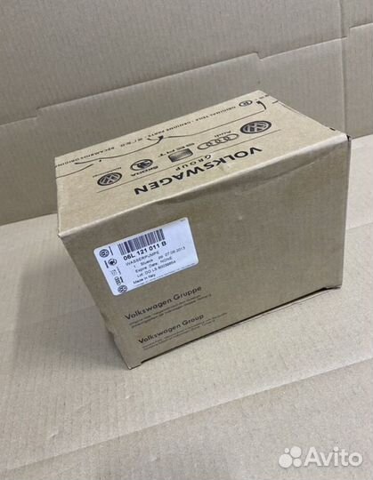 Насос водяной VAG original 06L121011B