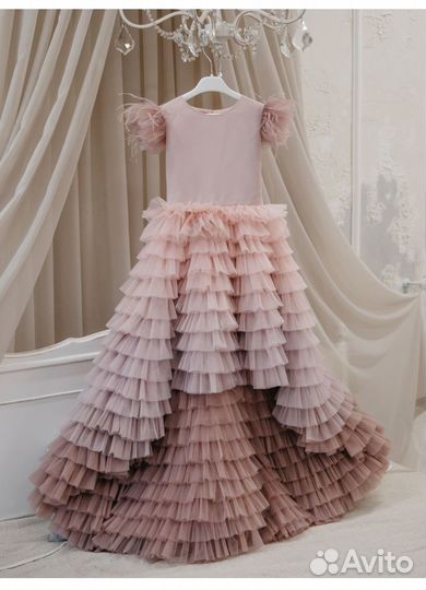 Праздничное пышное платье 122-140 см