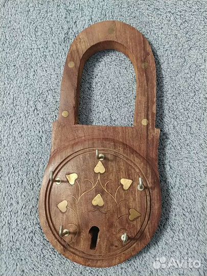 Ключница настенная из дерева