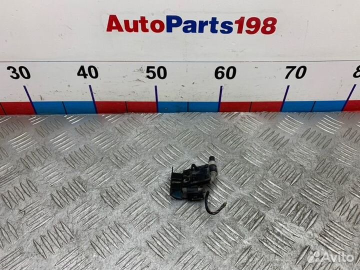 Форсунка омывателя Bmw X5 E70 N55B30 2008