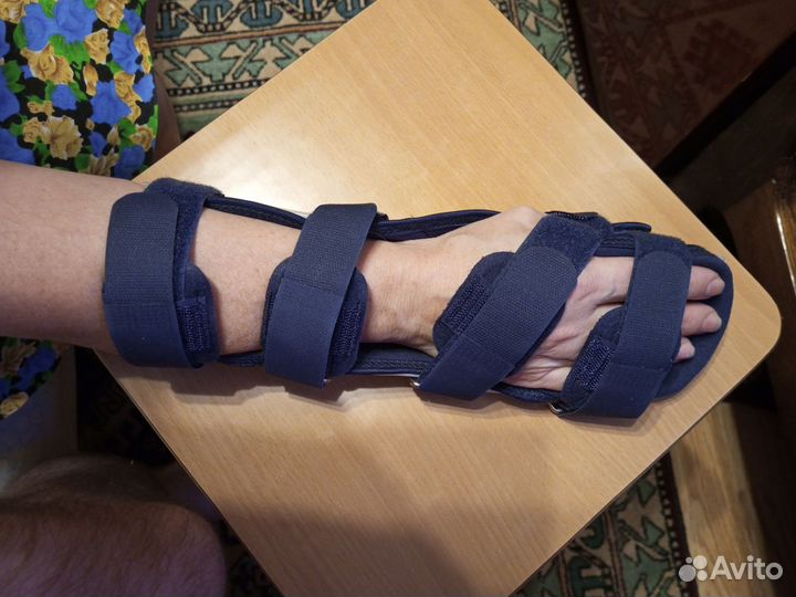 Лангет на правую руку