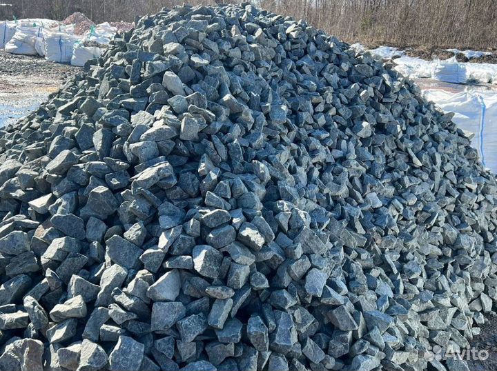 Камни. Габбро Диабаз. Малиновый кварцит. Эрклез