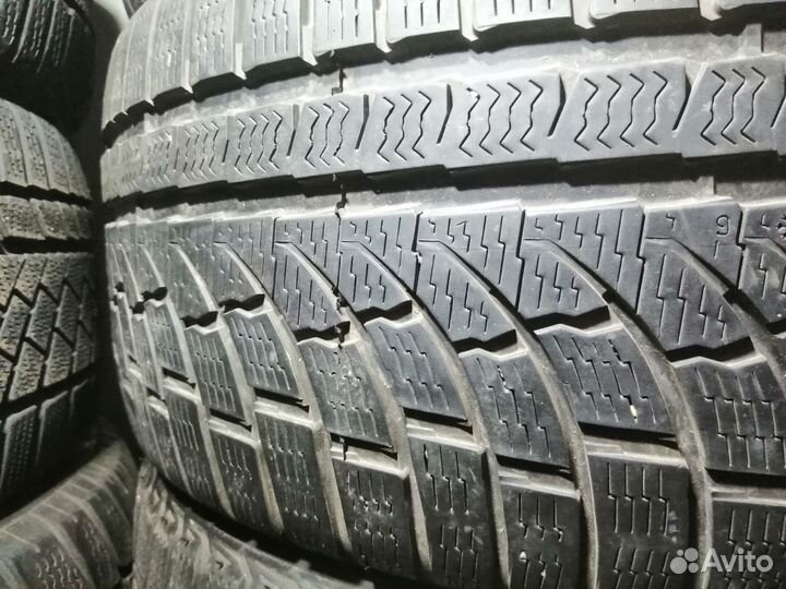 Nokian Tyres WR A4 255/40 R19