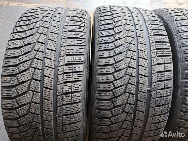 Hankook Winter I'Cept Evo2 W320 275/40 R22 99V