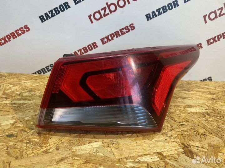 Фонарь задний наружный правый Hyundai Solaris 2