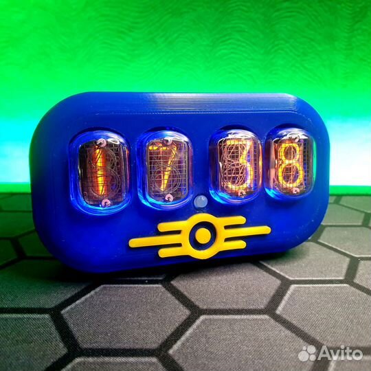 Ламповые часы Fallout