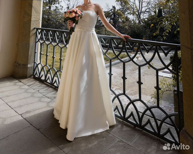 Свадебное платье 48 50 бу