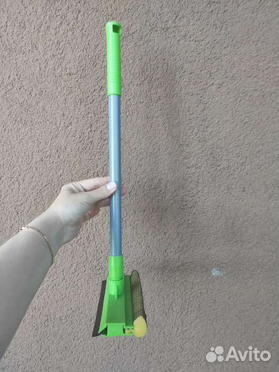 Цветочные горшки / земля / вешалки