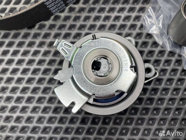 Комплект грм с помпой VW Audi Skoda