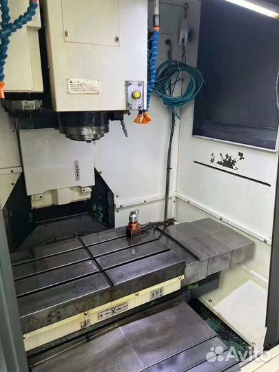 Фрезерный обрабатывающий центр doosan T4050