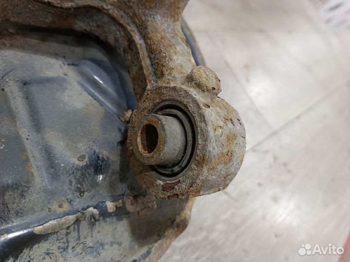 Задний правый кулак в сборе для Skoda Octavia A5