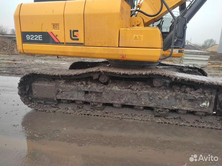 Гусеничный экскаватор liugong 922e ковш 1.1