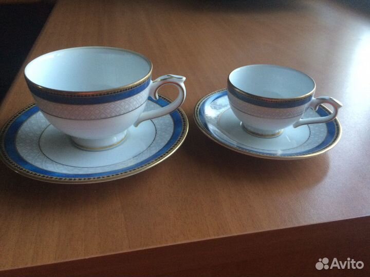Продам сервиз кофейных и чайных чашек с блюдцами