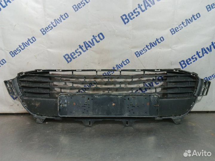 Решетка радиатора нижняя Kia Rio седан G4LC 2019