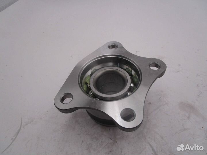 Cтупица колеса с подшипником задняя toyota Avensis (T22) 1,6-2,0TD, toyota Carina E, toyota Celica з